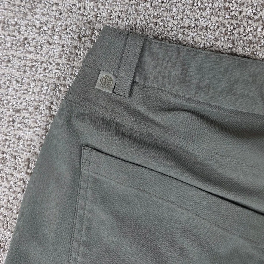Lululemon ABC Pant Slim Warpstreme Olive Green Mens 31x28 - Picture 4 of 7